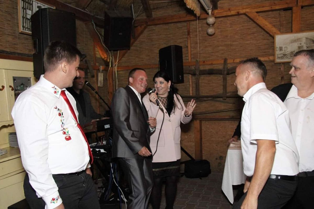 Night Band – Fergeteges hangulat a debreceni Paripa Csárdában