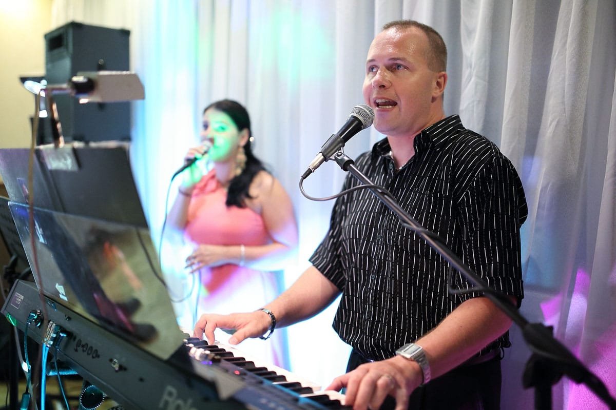 Élőzenés fellépés Debrecen egyik elegáns rendezvényhelyszínén