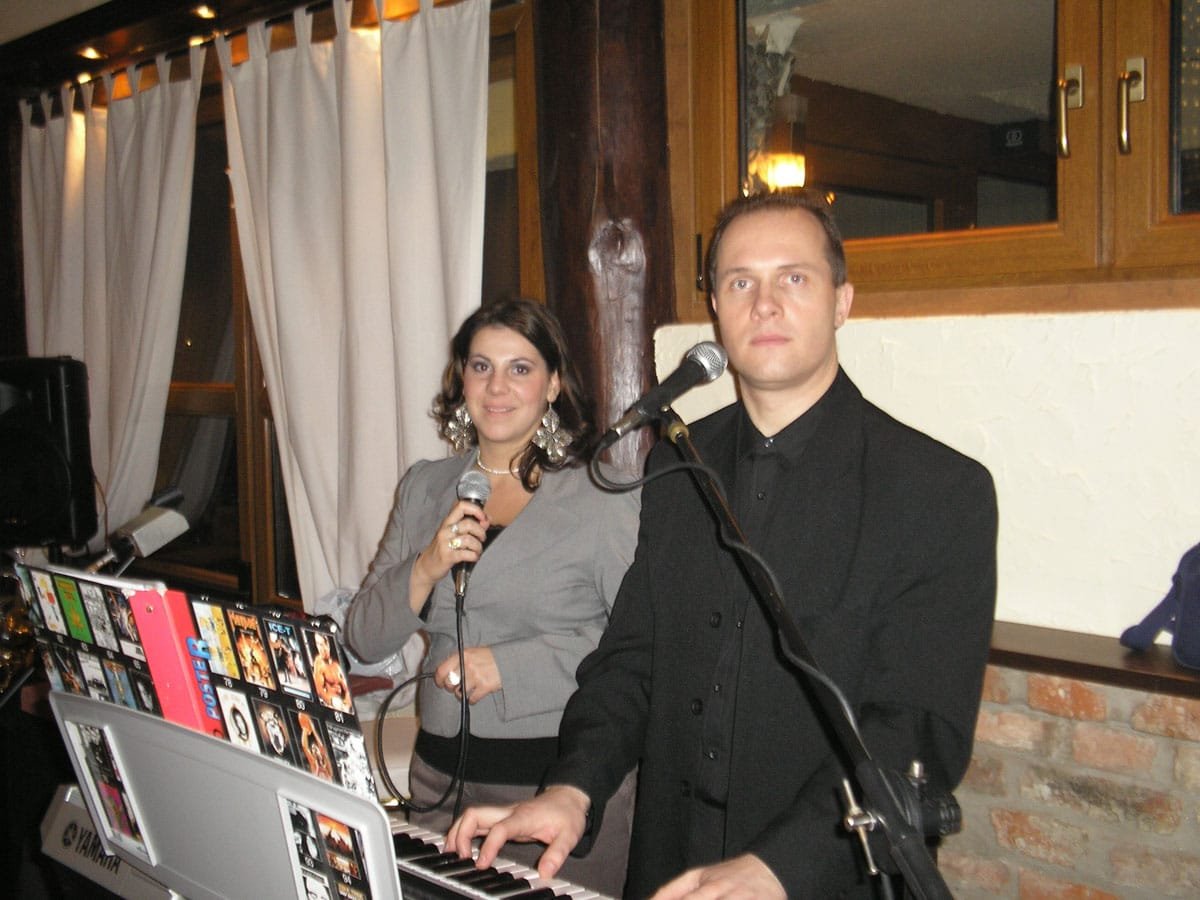 Élőzene Hajdúszoboszlón – Hangulatos zenés est a vendégek szórakoztatására